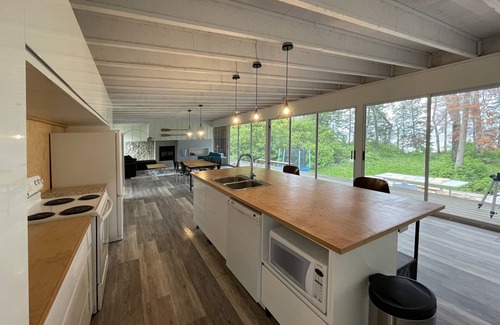 Little Bullhead Cottage | Lake Front Eco Friendly Cottage and Spa