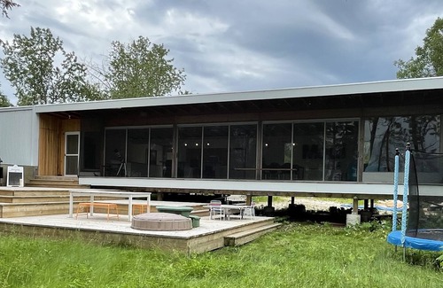 Little Bullhead Cottage | Lake Front Eco Friendly Cottage and Spa