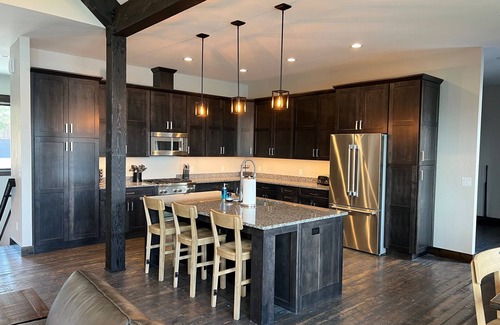 Helena House | Lake Front Lodge: Your ideal Montana getaway! Watercraft rental available!