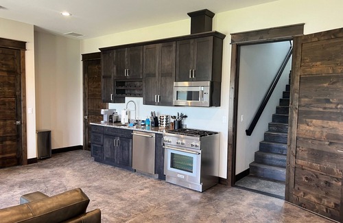 Helena House | Lake Front Lodge: Your ideal Montana getaway! Watercraft rental available!