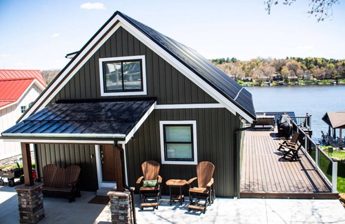 Howard House | Lake Front Paradise-Dock, Deck, Hot Tub, Lake & Sunrises-