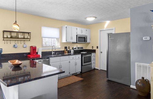 Stewart House | Lake front with private dock & boat ramp