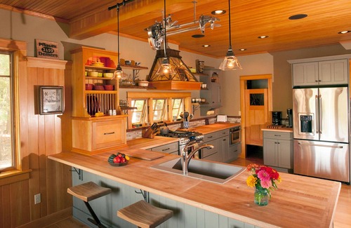 Pilot Knob House | Lake George Waterfront. Kattskill Bay. Stunning Craftsman Detail, Amenities