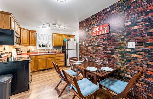 Windwood Coves House | Lake Getaway