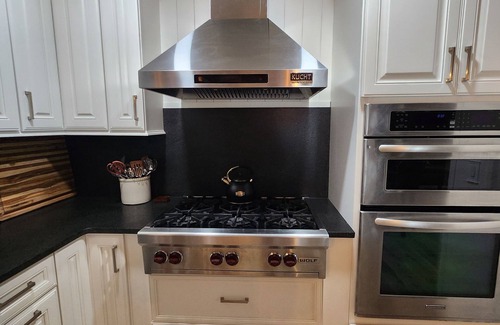 Waterloo House | Lake Greenwood Lodge-Main House and Guest House- Boats and Pups Welcome