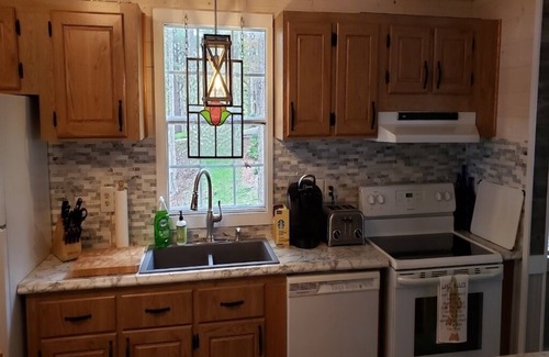 Fair Play House | Lake Hartwell Rental w/Dock