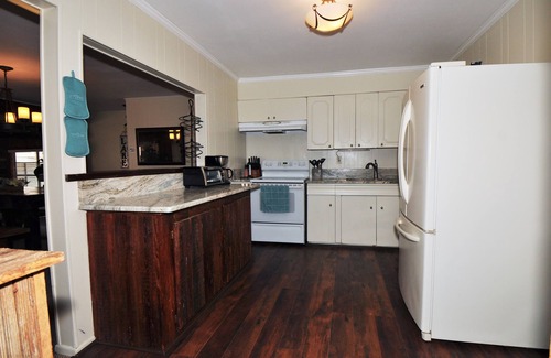 McQueeney House | Lake Haus on McQueeney