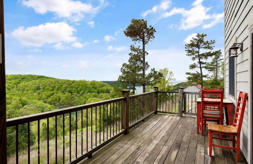 Eureka Springs House | Lake Haven
