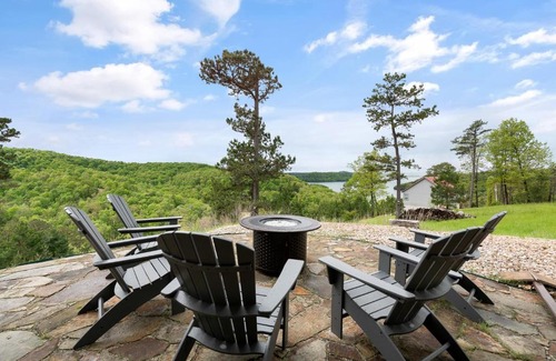 Eureka Springs House | Lake Haven