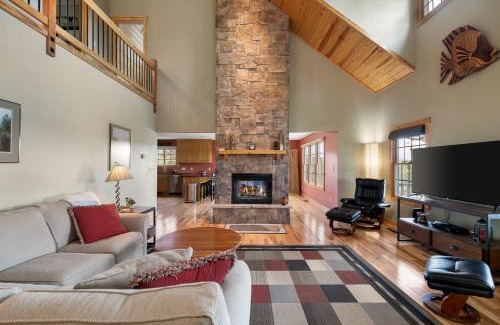 Eureka Springs House | Lake Haven