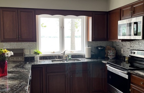 Lake Ripley House | Lake Home - 3,500 sq ft - 20 min from Madison!