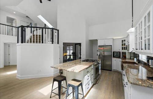 Hayden Lake House | Lake, Hot Tub, Golf Retreat