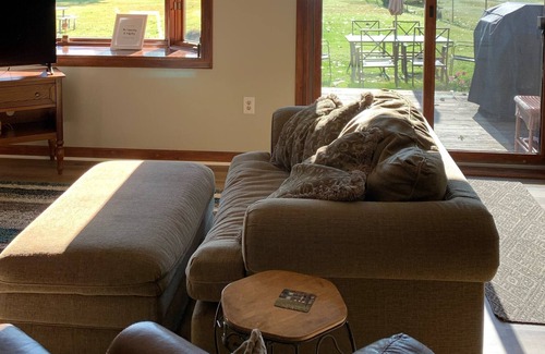 Hamburg Township House | Lake House 14 miles from the Big House