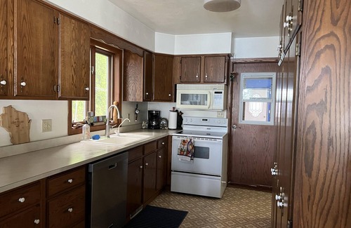 Markesan House | Lake house Getaway perfect for ice fishing