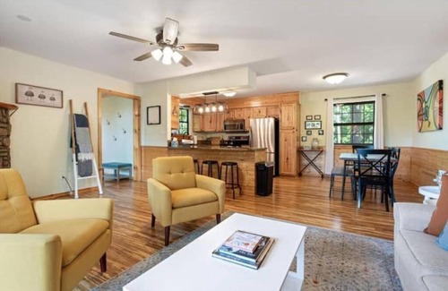 Lost Bridge Village House | Lake House Landing w/view of sailboat cove, quiet street