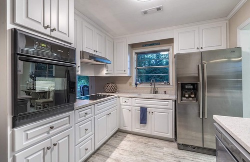 Milledgeville House | Lake House Retreat! Near~Marina/Eateries/Grocery Relax/Fish/Boat/Nothin