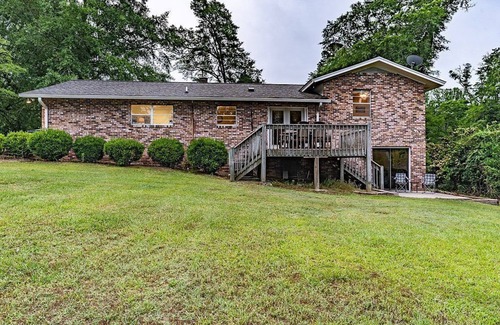 Milledgeville House | Lake House Retreat! Near~Marina/Eateries/Grocery Relax/Fish/Boat/Nothin