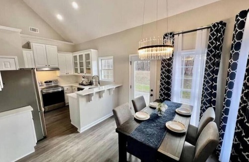 Gainesville House | Lake Lanier House 1