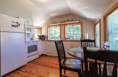 Saginaw Cabin | Lake Loft w/Custom Sauna at Grand Lake Getaway