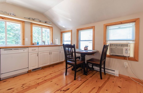 Saginaw Cabin | Lake Loft w/Custom Sauna at Grand Lake Getaway