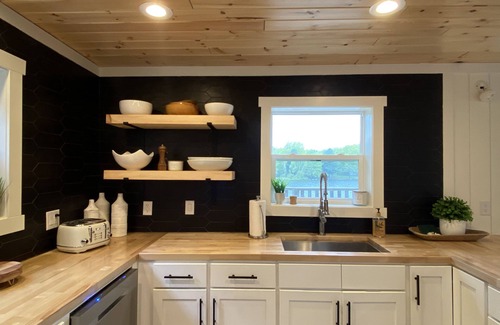 Evart House | Lake Lure Family Retreat