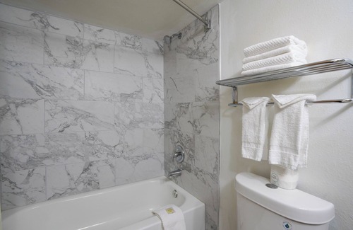 Boulder City Hotel | Lake Mead Inn