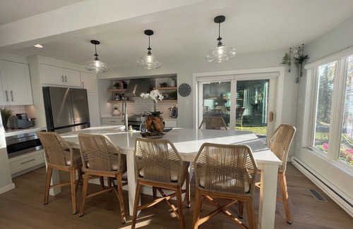 Charlevoix Cottage | Lake Michigan Getaway