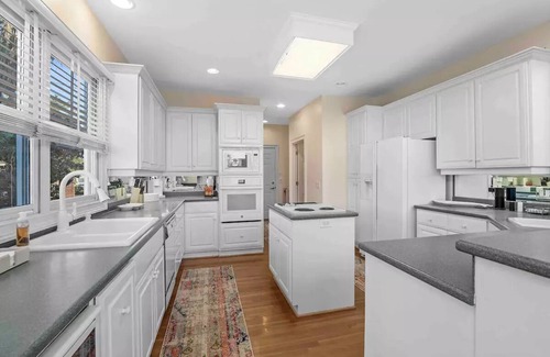 Lake Murray of Richland House | Lake Murray waterfront home- pool/dock/garage