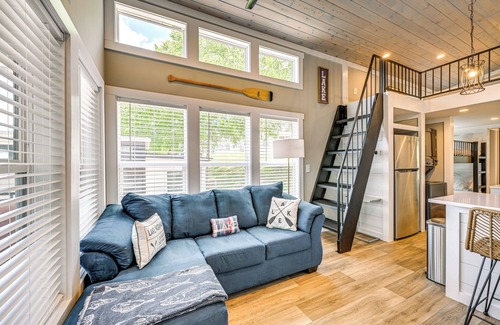 Sherrills Ford Cabin | Lake Norman Cabin w/Pool Access & Deck