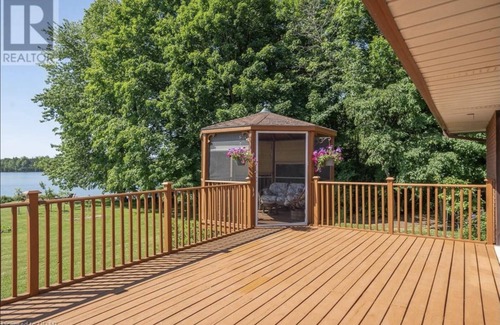 Prince Edward Cottage | Lake On The Mountain Paradise
