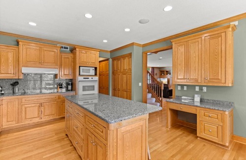 Payne - Phalen Apartment | Lake Phalen Place steps from lake, regional park & trails, St Paul