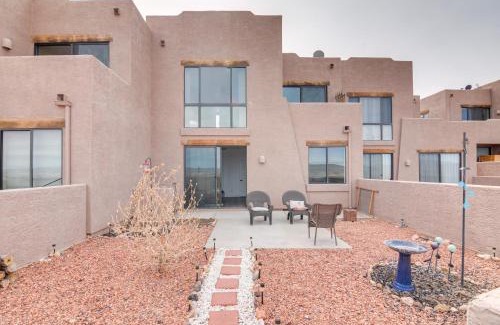 Greenehaven House | Lake Powell Views Adobe Townhome with Patio