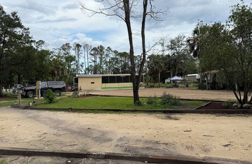 Steinhatchee House | Lake Retreat of Steinhatchee- The place for scallop season, fun and memories!