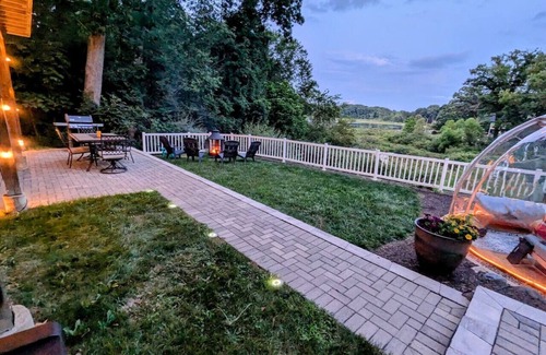 Valparaiso Condo | Lake retreat with unique dome near Indiana Dunes