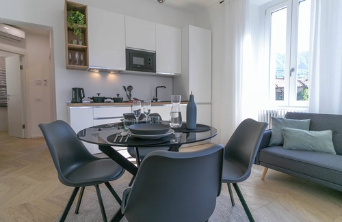Lecco Apartment | Lake & River Apartment
