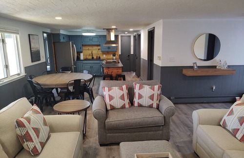 Hope House | Lake/River House with Fireplace and Game Room