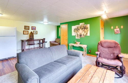 North Shore Apartment | Lake Superior Getaway - Walk to Water!