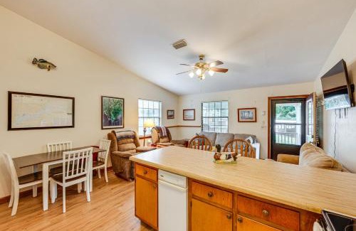 Quincy House | Lake Talquin Townhome at Whippoorwill Lodge!