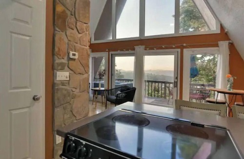 Andersonville Cabin | Lake Therapy