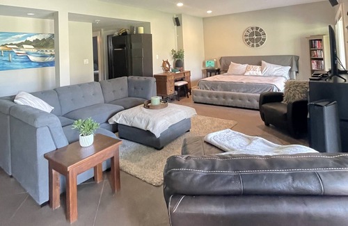 Christina Lake House | Lake Time Getaway