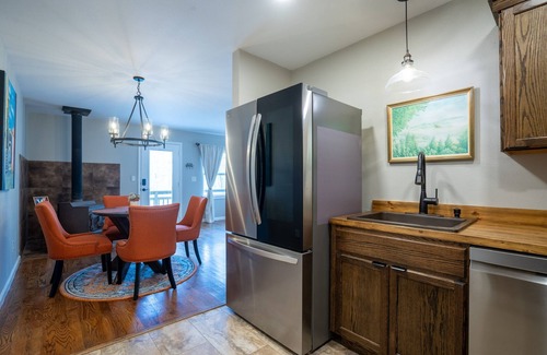 Bella Vista House | Lake, Trails or Relax - Enjoy it All!