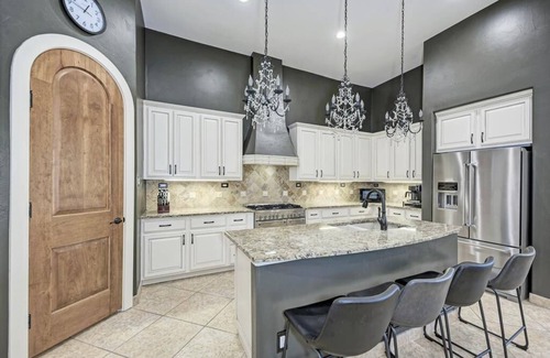 Cardinal Hills Estates House | Lake Travis Luxe Corporate/Family/Retreat Rental