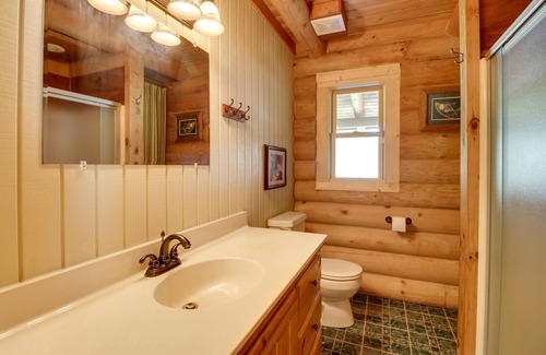 Ely Cabin | Lake Vermilion Cabin w/ Private Dock + Fire Pit!