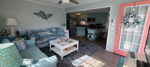 Myrtle Beach House | Lake View 4br2ba Cottage In Ocean Lakes N-114