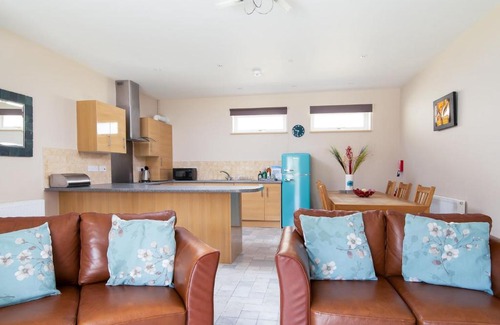West Down House | Lake view Cottage at Lower Aylescott