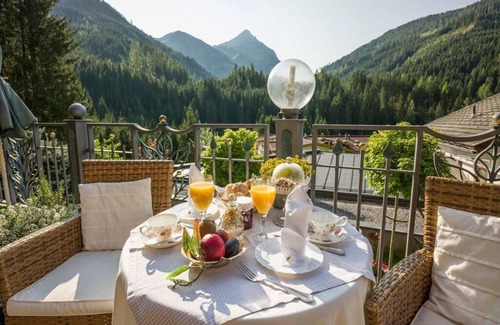 Gerlos Apartment | Lake view holiday flat for 4 people