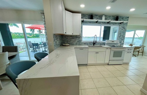 Lake Placid House | Lake Vista 5/4 for 12+Jacuzzi-Pooltable-Kayak