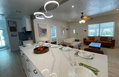 Parrot Cove House | Lake Worth Beach house - 4 bed 3 bath- with private heated pool in Parrot Cove.