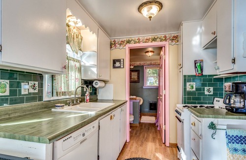 Port Sanilac House | LAKEFRONT! 3 bdrm-1.5 bath- moved reservation to another Site online.