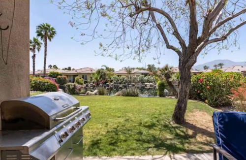 Indio House | Lakefront 3BR Indio Retreat with Backyard and Games